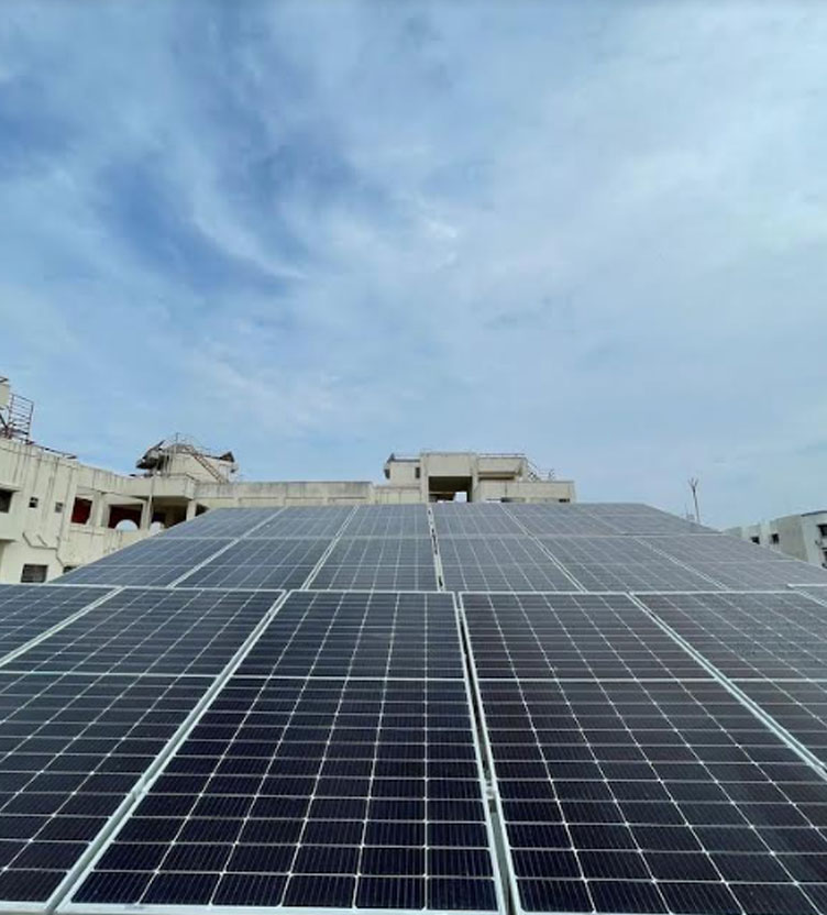DPS Bunglow Noida - Mahindra Solarize